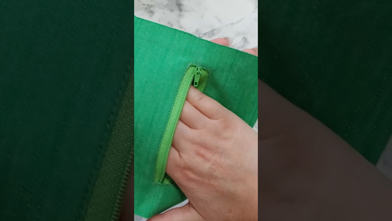 Sewing a zippered pocket is easy! ✂️🧵❤️#sewing #diy #pocket #zipper  #ussewtips #sewingtips