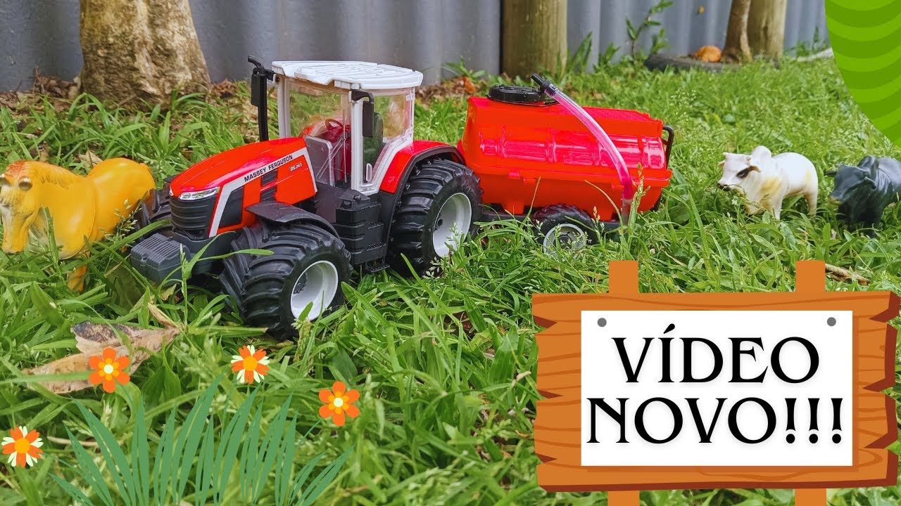 Brincando Na Fazendinha: Transportando Água Para Os Bois Nelores No Trator Massey Ferguson.