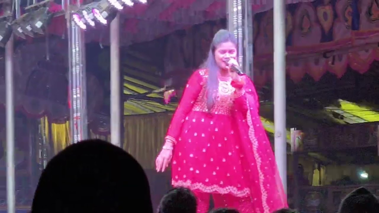 ଯାତ୍ରା ଓଁକାର ଗାୟିକା ଶୁଭ hit song Aare paradesia#jatraadimowarjarpaopera #odianewjatra 