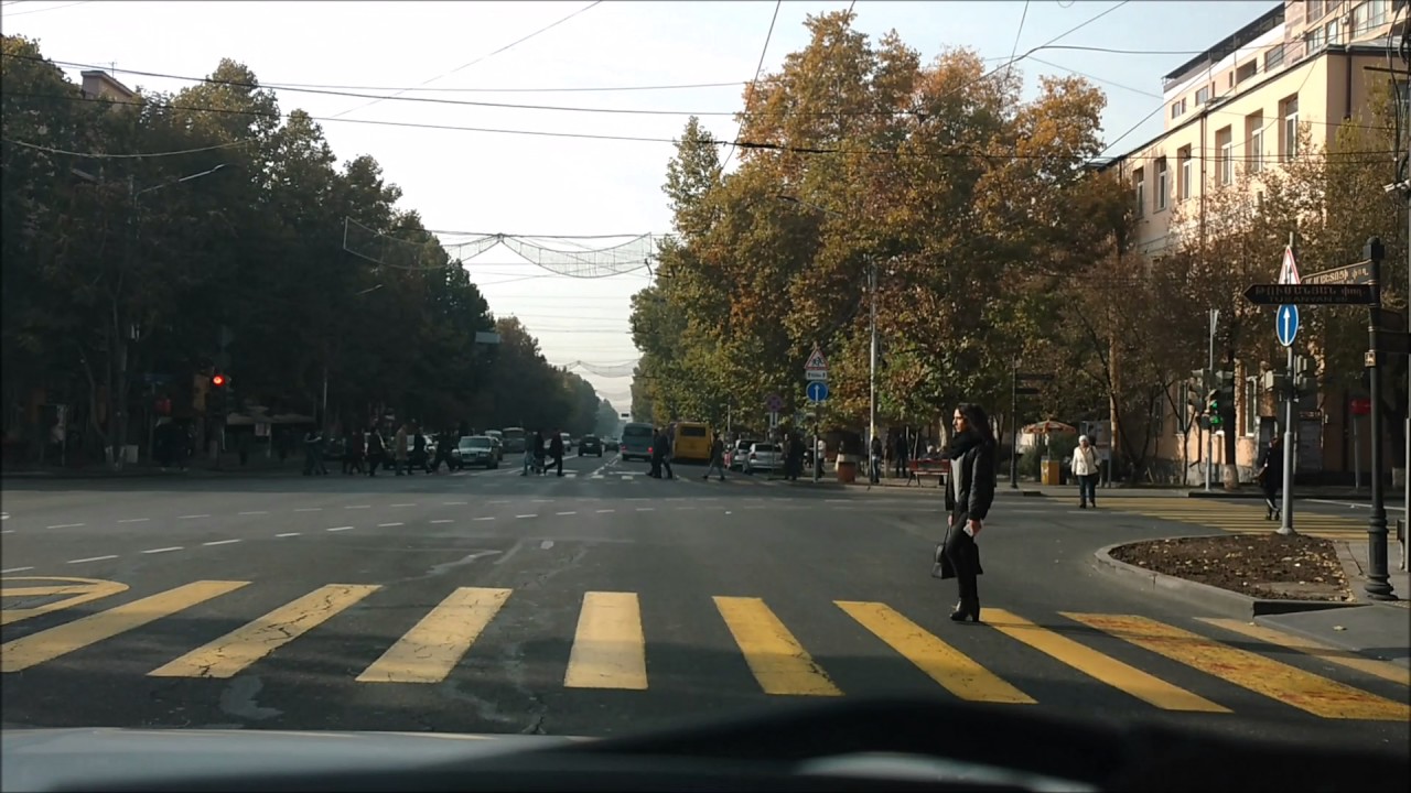 Armenia: Yerevan minidrive (timelapse)