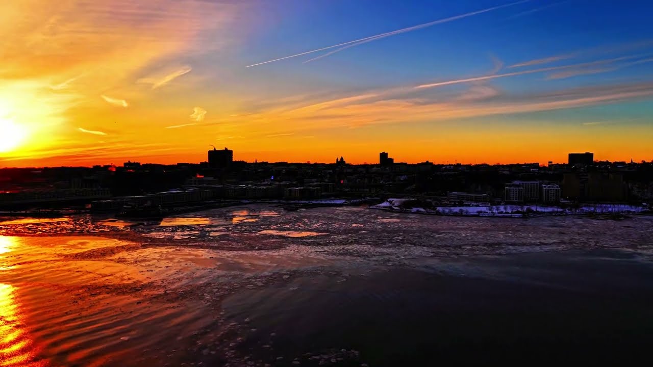 NEW YORK UNDER FREEZING TEMPERATURE 