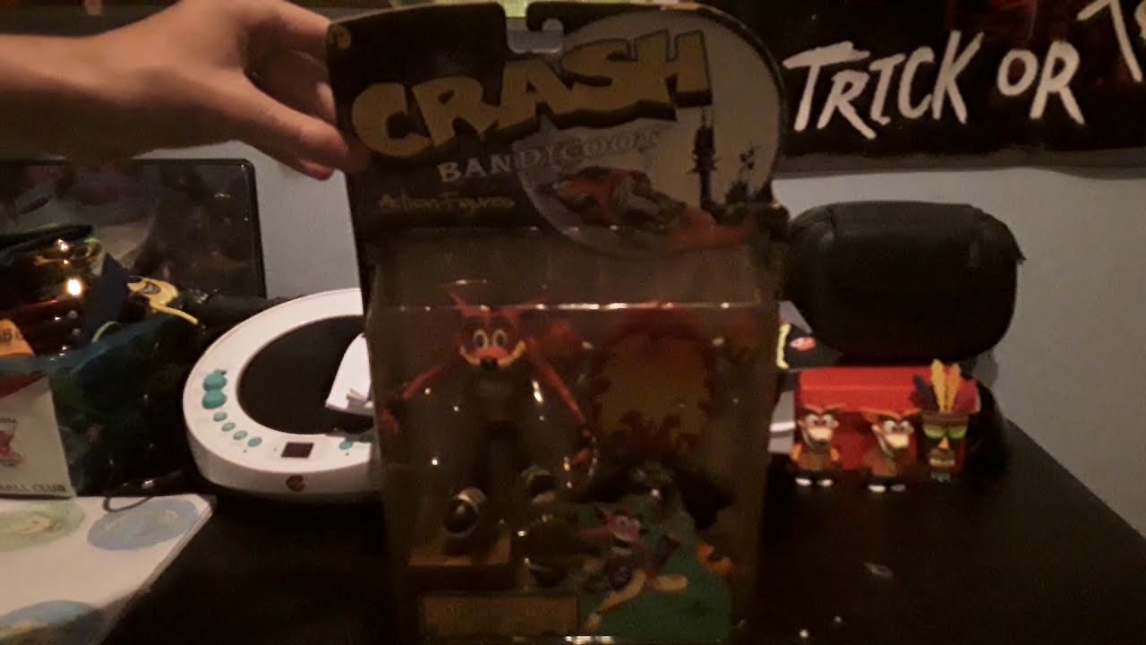 Crash Bandicoot Resaurus Figure Series 1 Jet Board Crash Bandicoot Review by Jcamera
