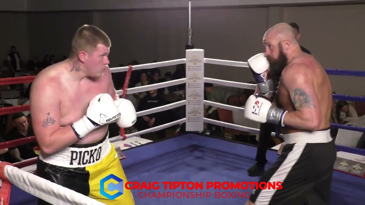 Rise of the Fighter Connor Pickering V Micheal Carrington