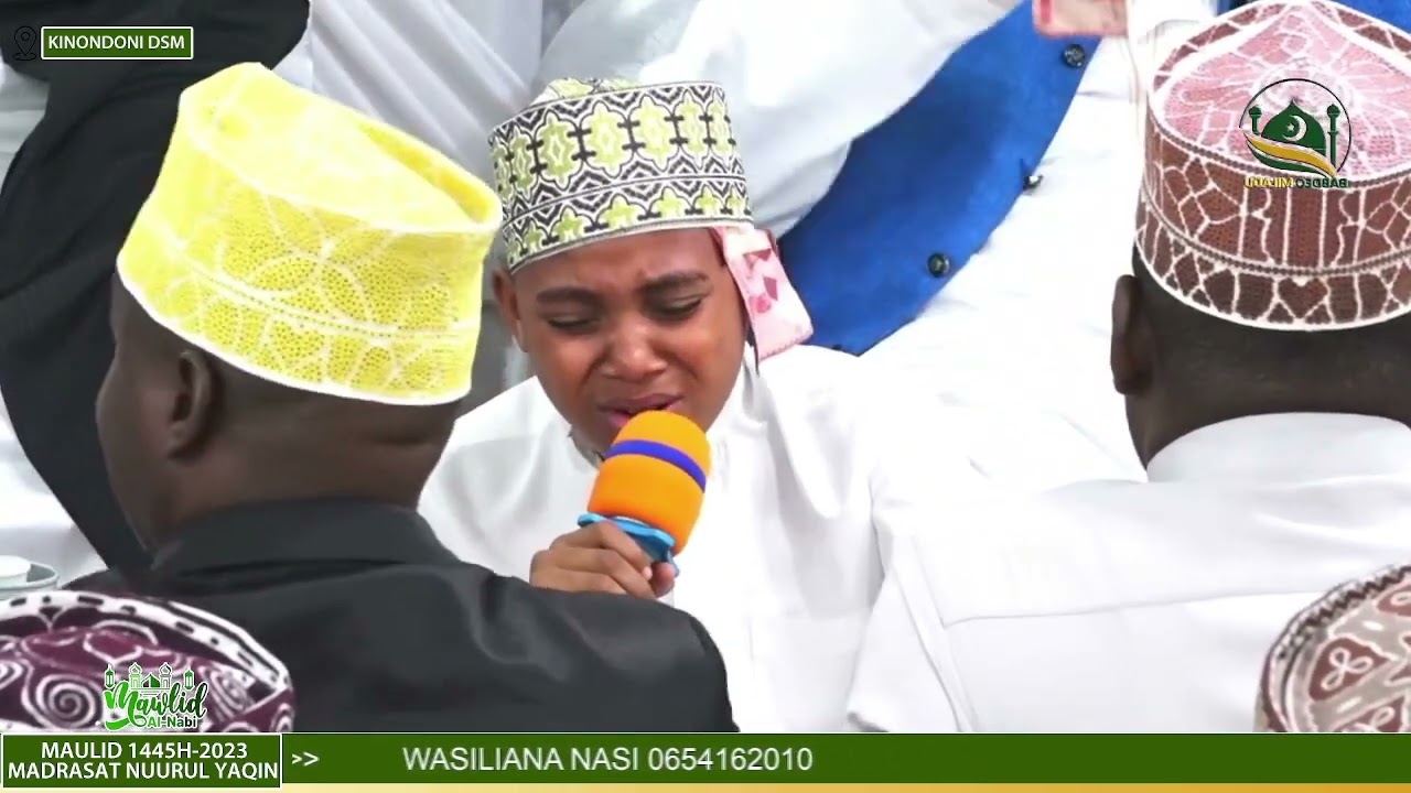 MJUKUU WA SHEIKH WALID AKISOMA QURAN MBELE YA MUFTI KWA HISIA KUBWA SANA MASHALLAH