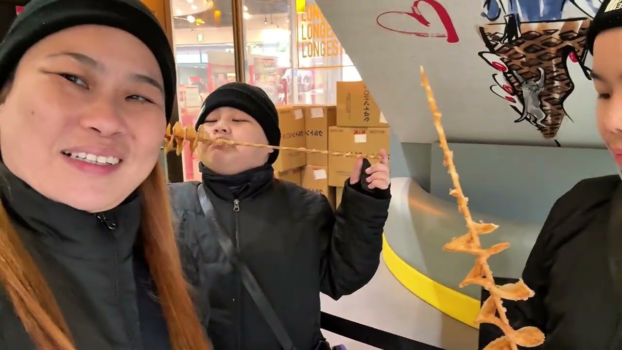 Shibuya, Harajuku, Takeshita St. (Capybara/cats encounter, Ramen and Wagyu)