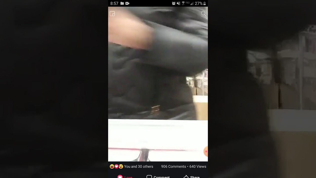Cookie Tookie gets into it with employee @ a 