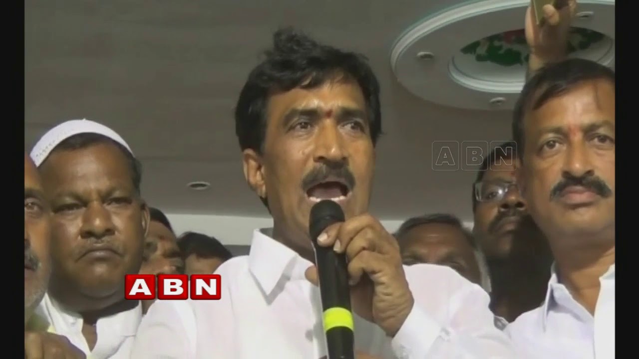 Vanteru Pratap Reddy Quits TDP, Political heat in Siddipet | Inside