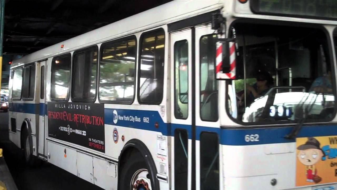 MTA 1996 Orion V 662 on the Q48 at Willets Point