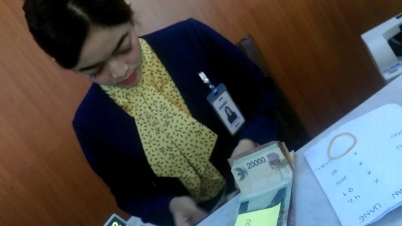 Cara Tukar Uang Rusak Sobek Dan Lecek Di Bank Sambil Ngintip Teller Cantik Bank Mandiri