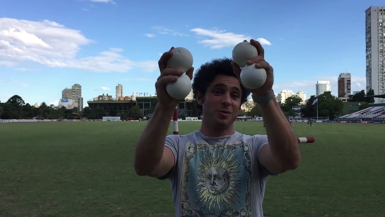 Marco Paoletti  - Tutorial Pelotas - Malabarear 4 pleotas