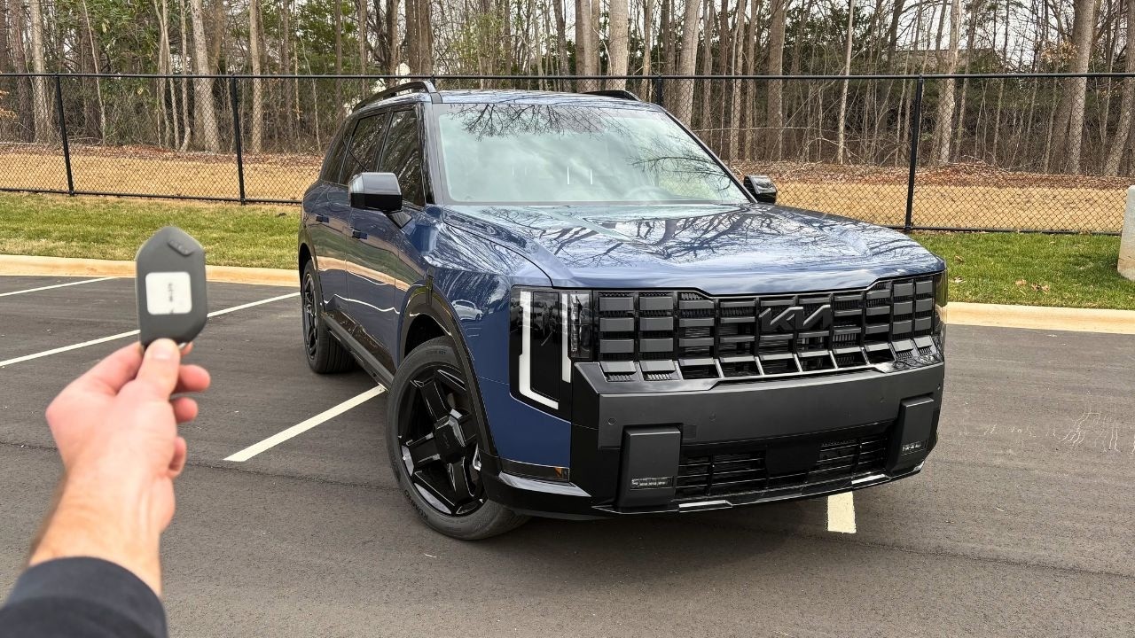 Kia Telluride XLine EX 2027 года: роскошный внешний вид, цена семейного внедорожника.