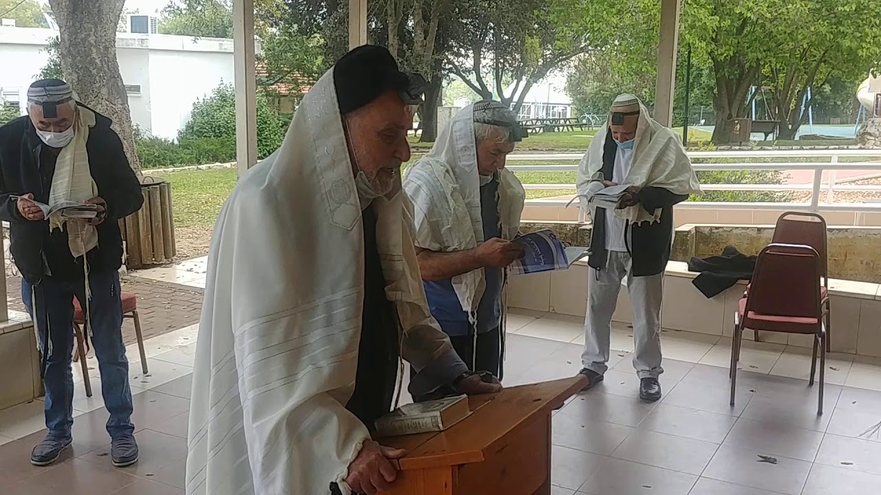 קריאת הפטרת יום העמצאות הרב צלאח אליהו
