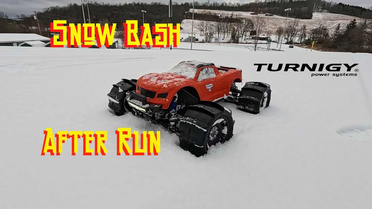 How to keep your RC looking good after running in snow. Traxxas WideMaxx v2 ripping in the snow.