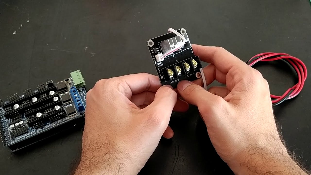 Instalando Módulo Mosfet na mesa aquecida da Impressora 3D
