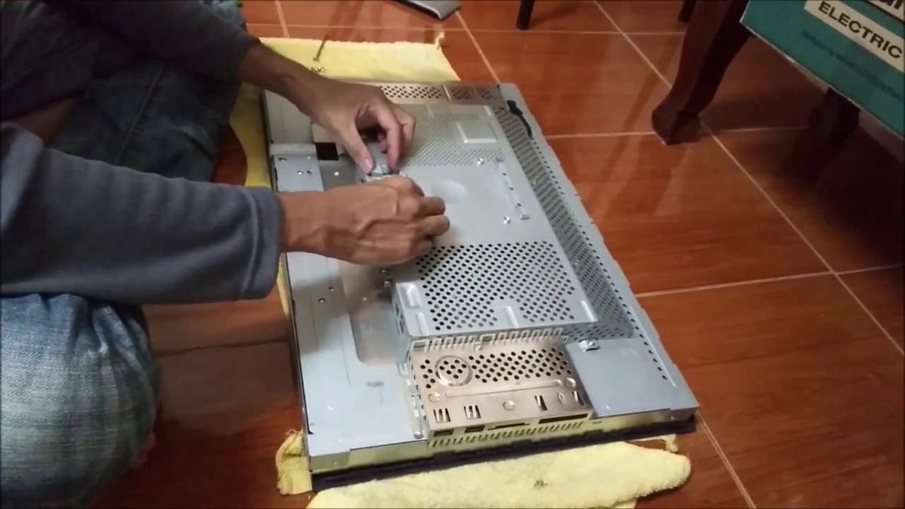 ซ่อมจอคอมปัญหาไม่มีภาพ Dell 2407WFP Repair Screen Not display 1 2