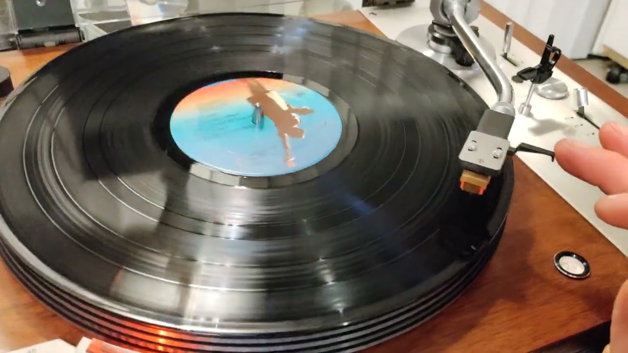Kenwood KD-5066 Turntable. Horiatis76.com