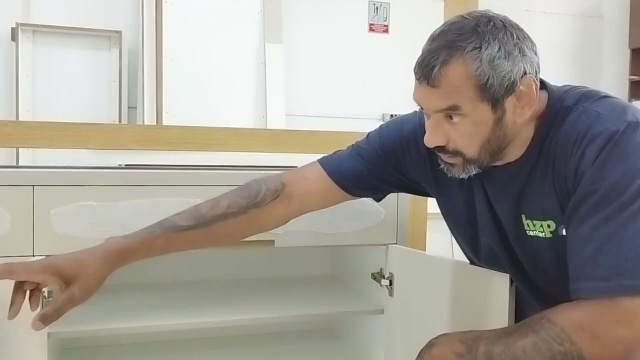 como deixar UM MÓVEIS PLANEJADOS ALTO PADRÃO, com detalhes nos acabamento e PUXADOR.