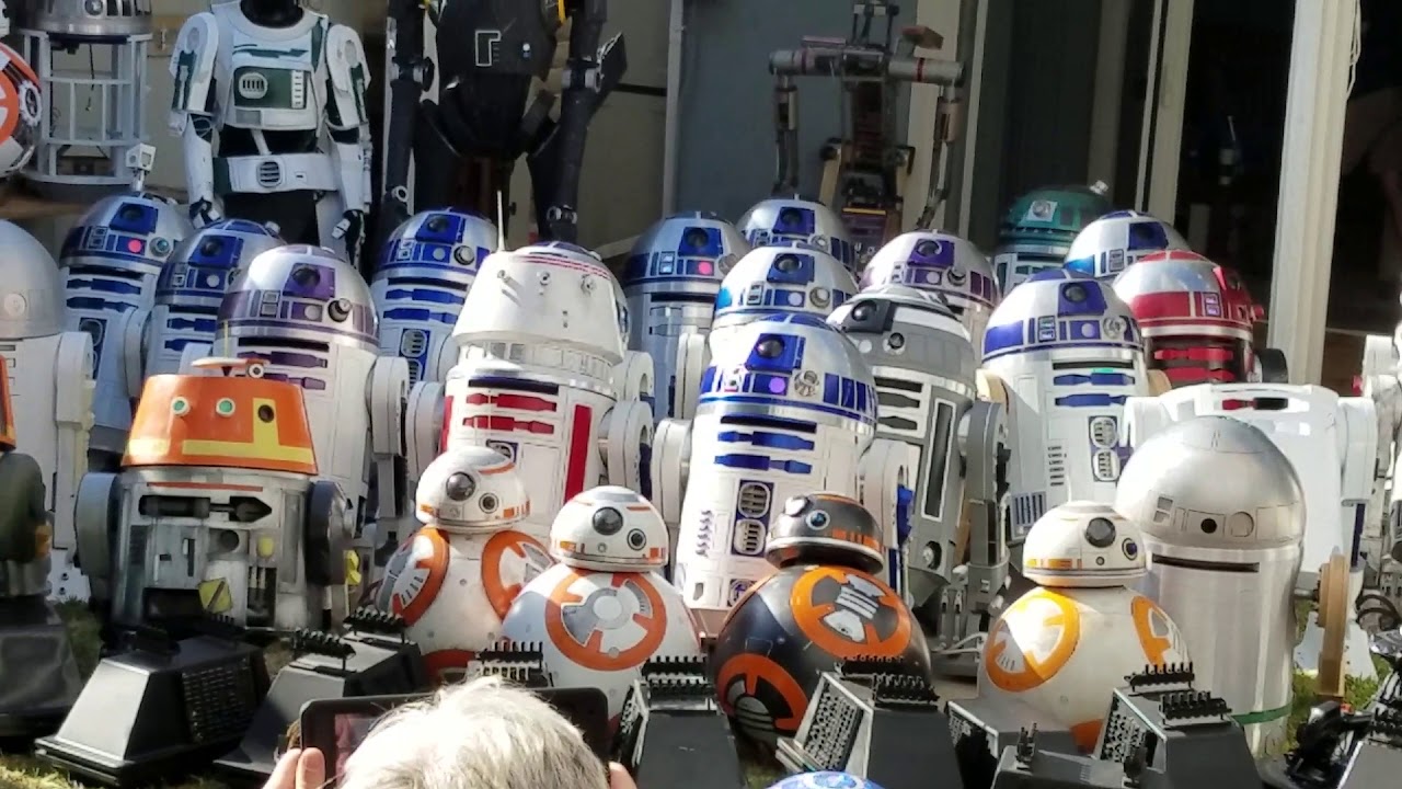 R2LA 15 - A gathering of the droids