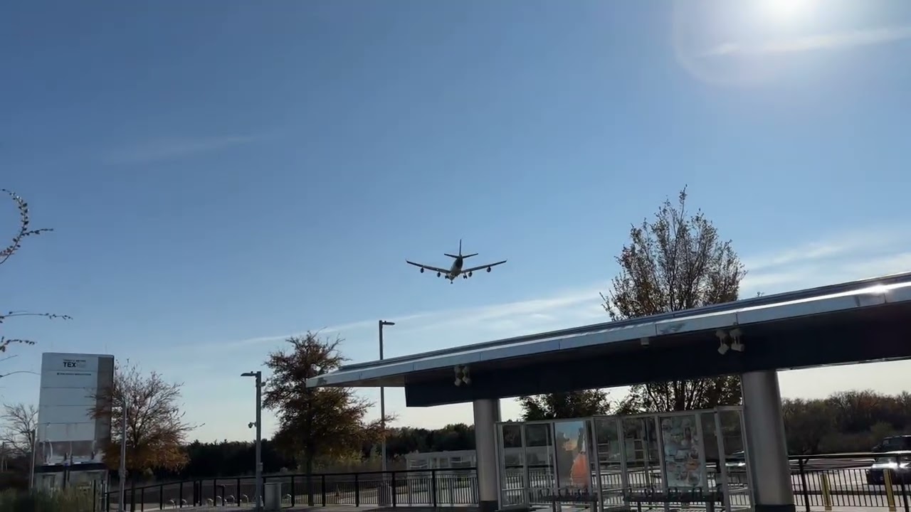 DFW airport North Station, DART silver line