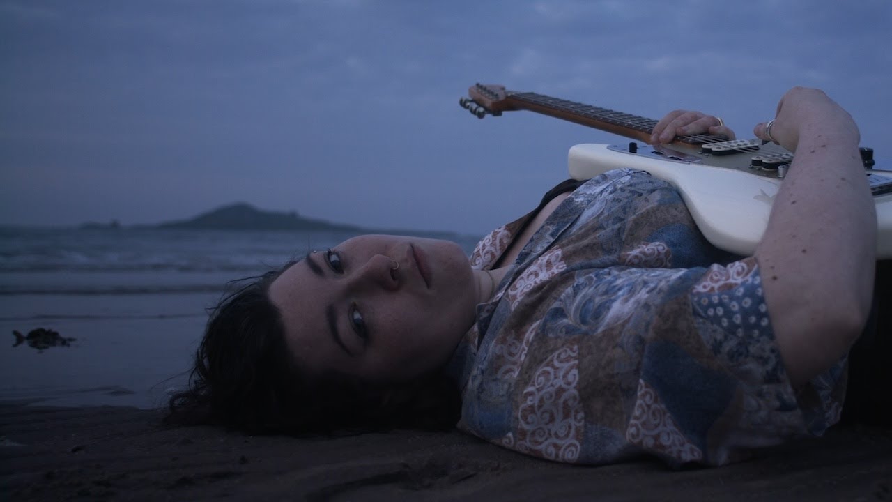 Holylight - Mesmerised [Official Music Video]