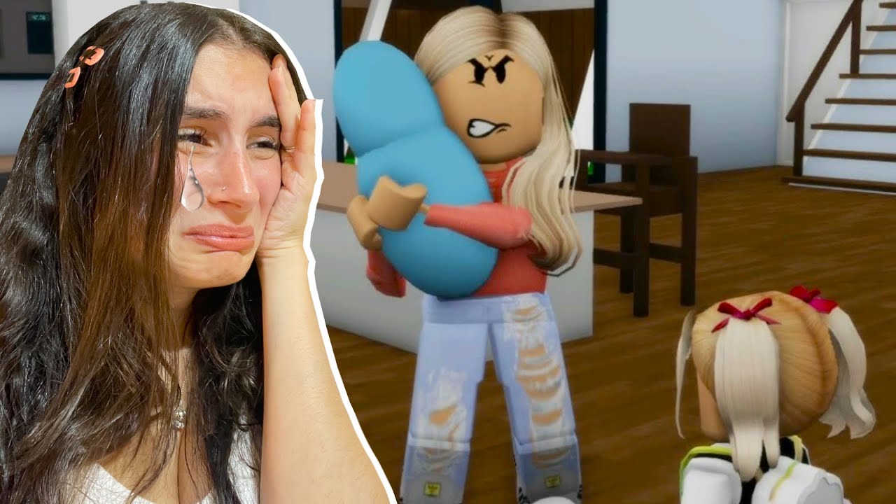 Mi mamá adora a mi hermanito!! Película de Brookhaven Roblox 😨