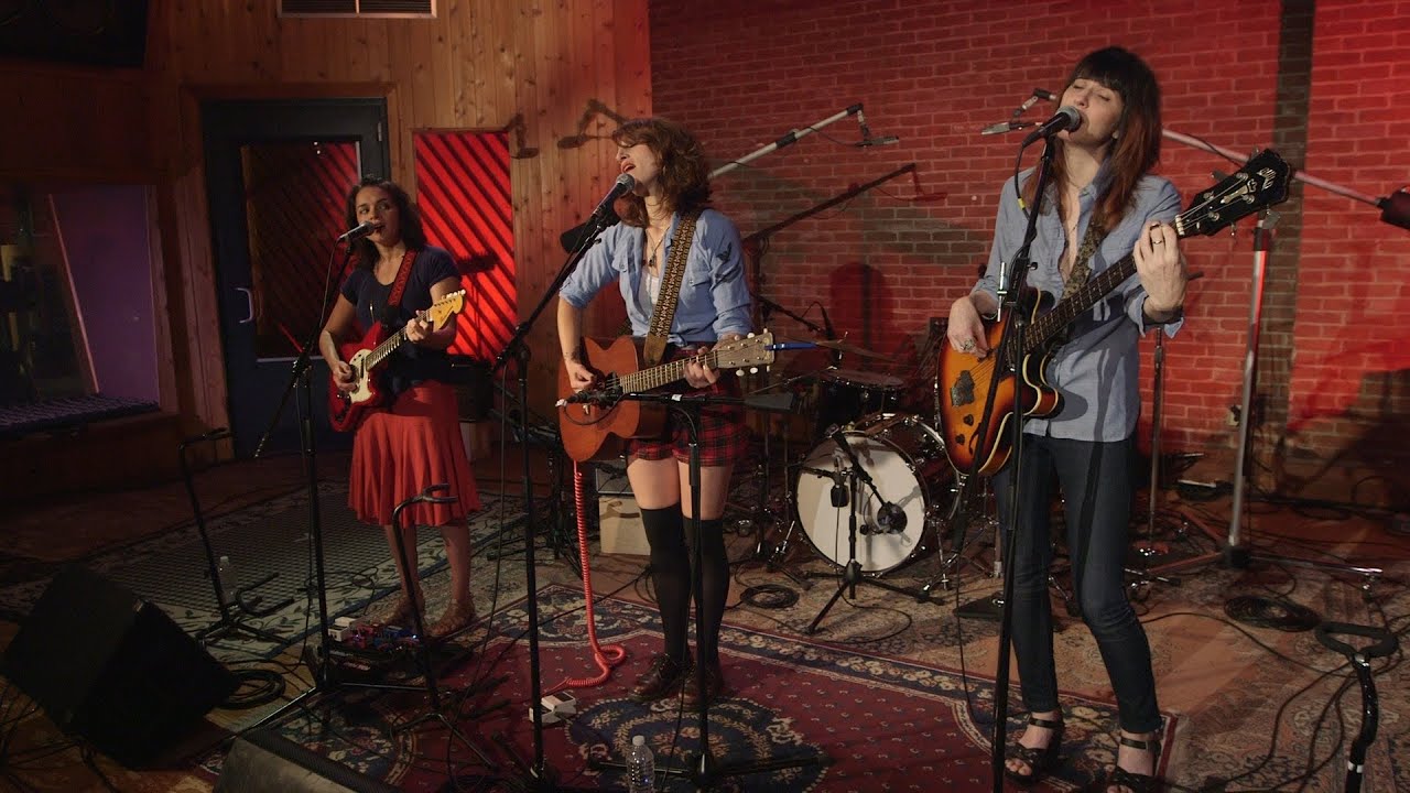 Norah Jones Performs With Puss N Boots at the WSJ Caf&eacute;