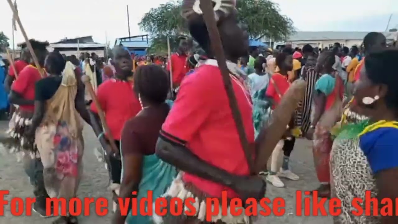 Shilluk traditional dance from POC Malakal#chingchongproduction#dhongwilliam#chollowood#cølløpride