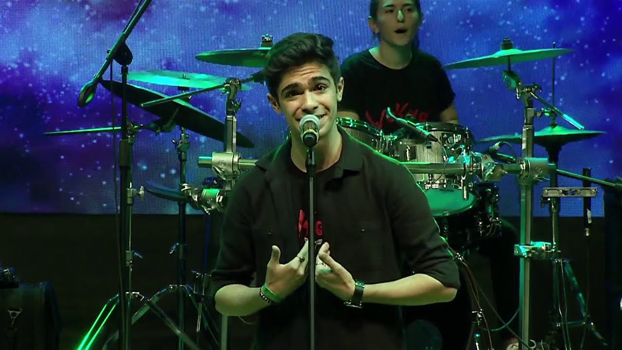 Aydınlıkevler Anadolu Lisesi - Gibi Gibi        Fizy 22. Liseler Arası Müzik Yarışması