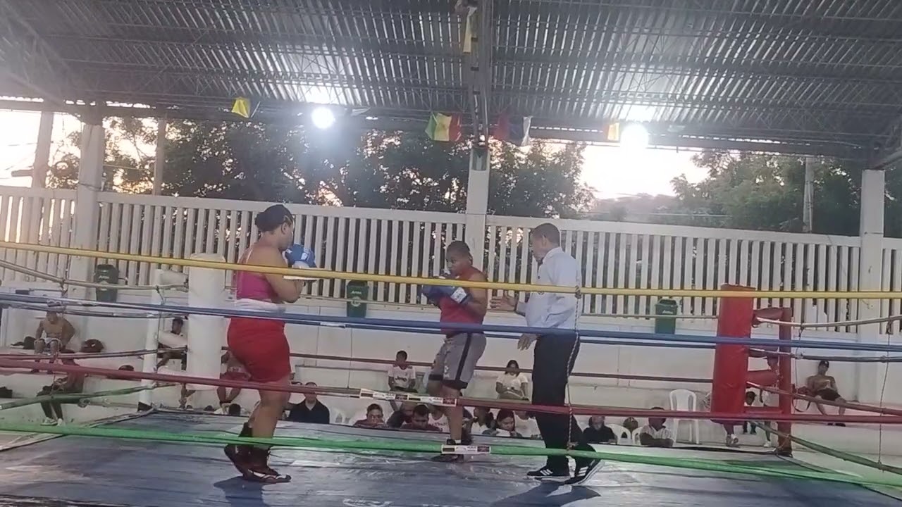 Welkaris Martinez vs Paulina Cardona 
