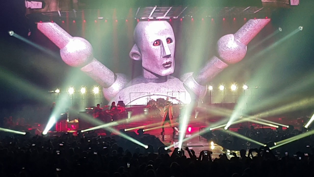 QUEEN + ADAM LAMBERT MILANO 2018 INIZIO CONCERTO