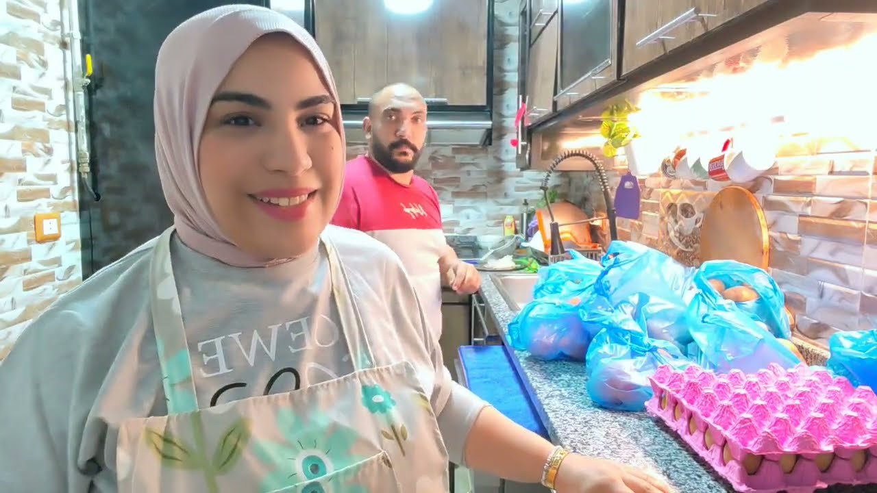 شنو جاب البشمهندس🇪🇬لسحور🌛غلبني الوقت ما كين غير جري عليا نجري عليك🏃‍♀️شوفو المسحراتي في زنقه🇪🇬😍