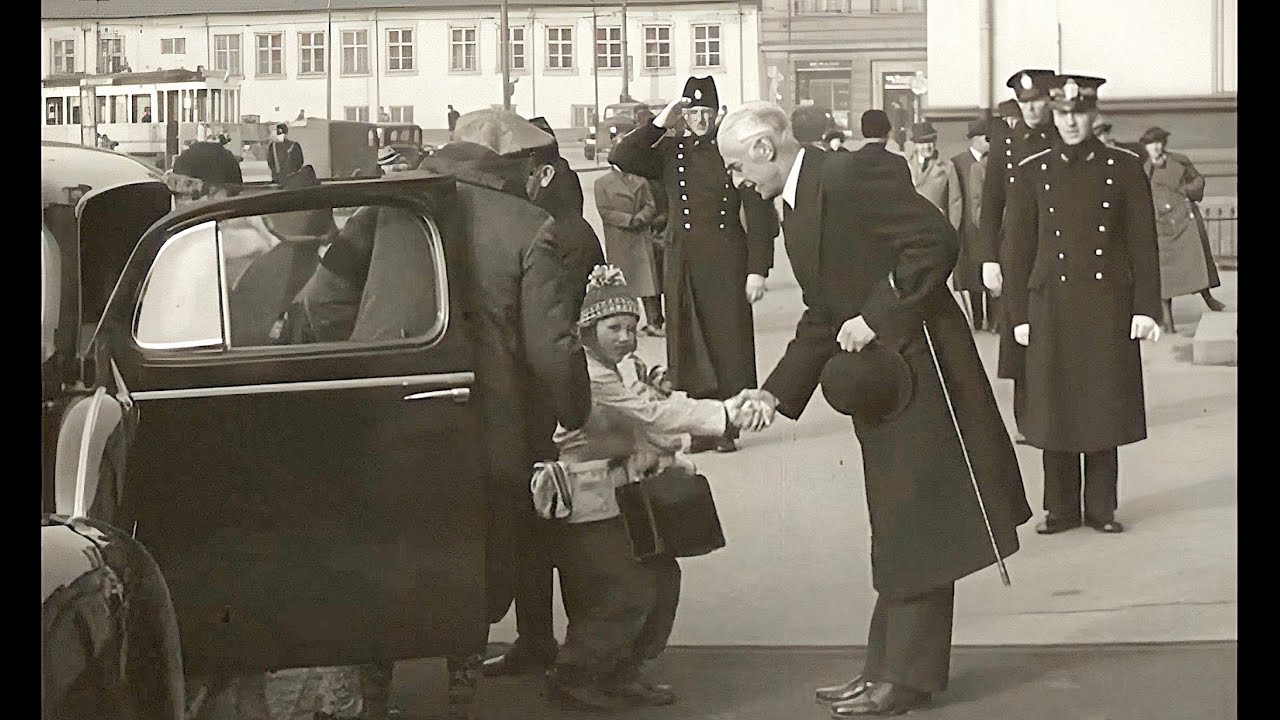 Kronprinsfamilien reiser på påsketur fra Østbanen 1939