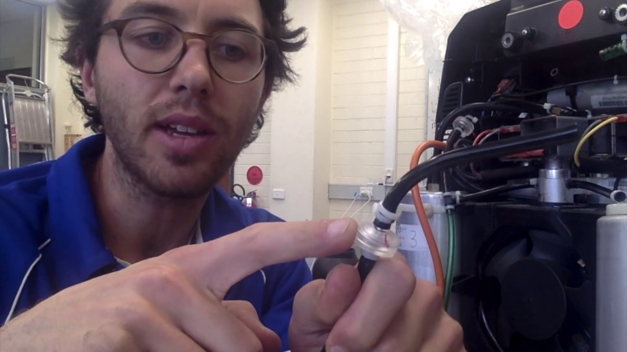 How to build a flow splitter from oxygen concentrator parts