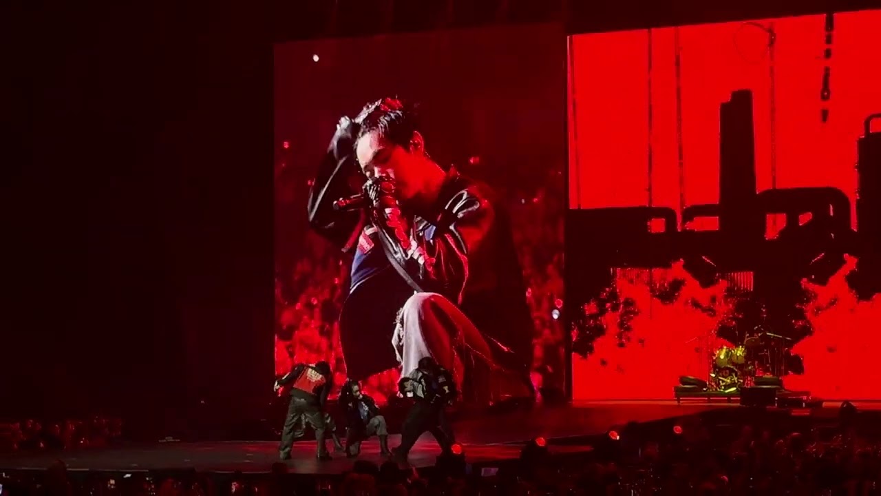 TXT - Good Boy Gone Bad (Berlin Uber Arena)