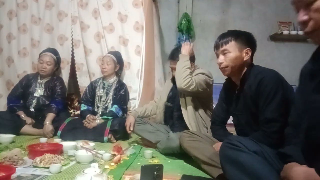 Hát nùng cóc cái quong nghuyên 