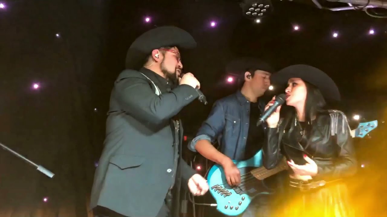 Eliseo Guevara Hijo / Descendencia Chilena Feat. Alexia Lillo - Ven a mis Brazos (En Vivo)