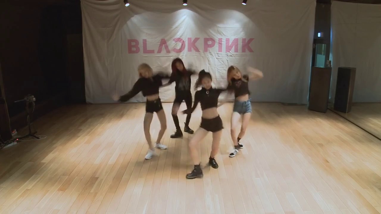 [REVERSED] Black Pink 