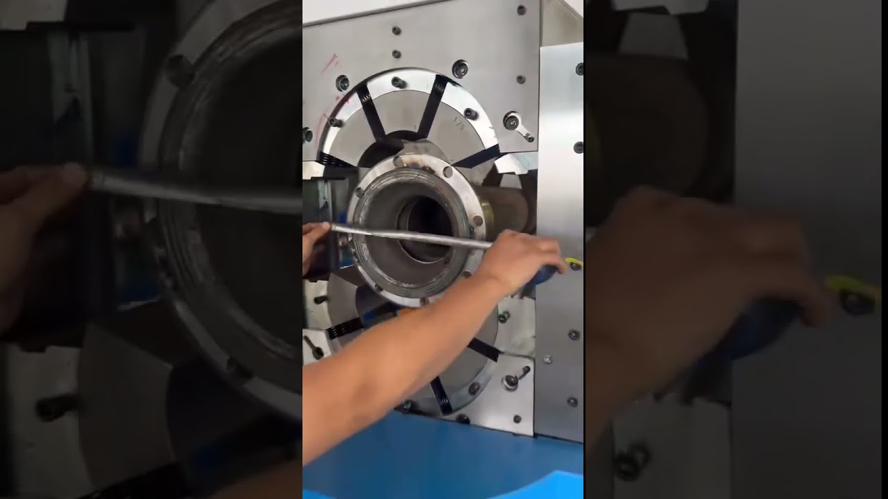 8 inch super thickness hose crimping machine working show