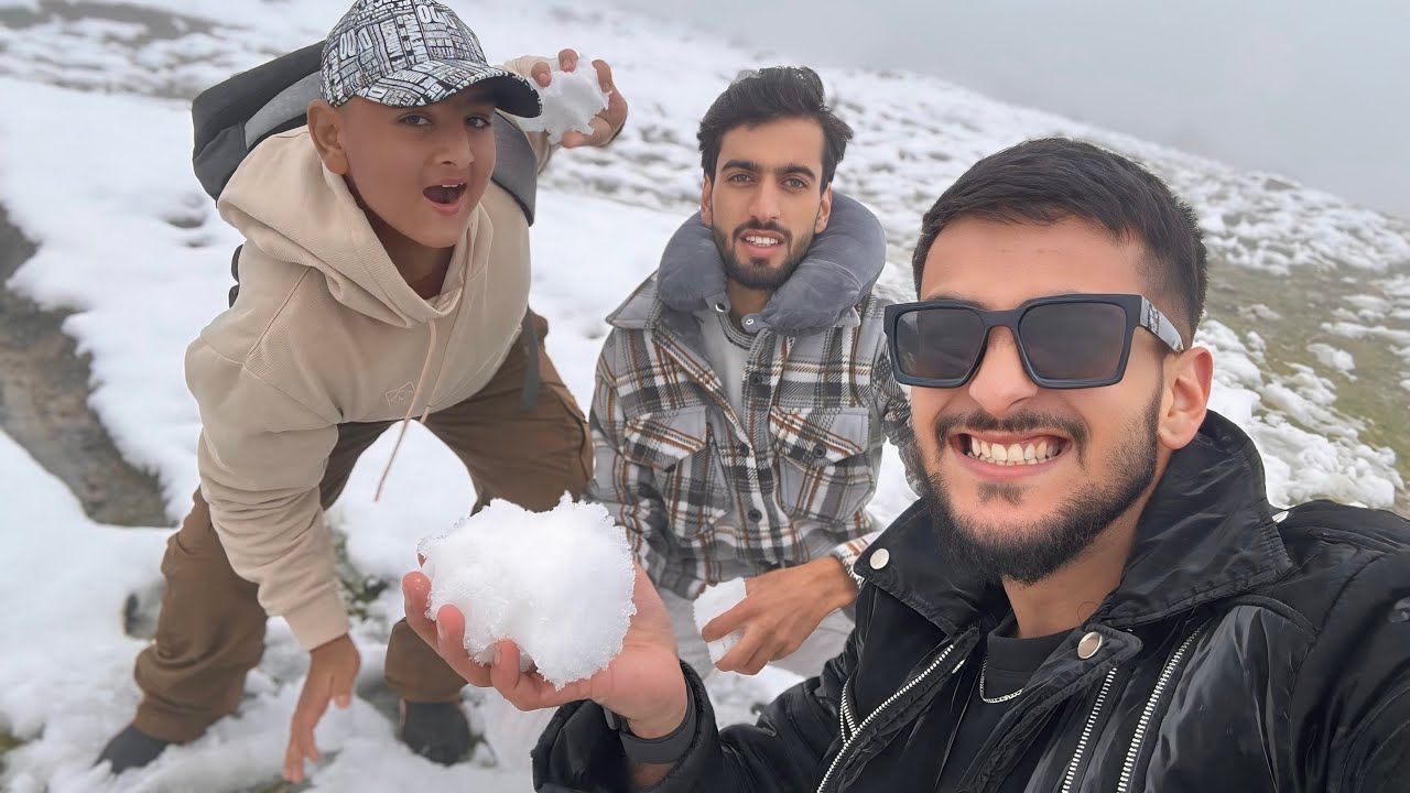 Season ka first Snowfall is here😍⛄️Gulmarg Kashmir|