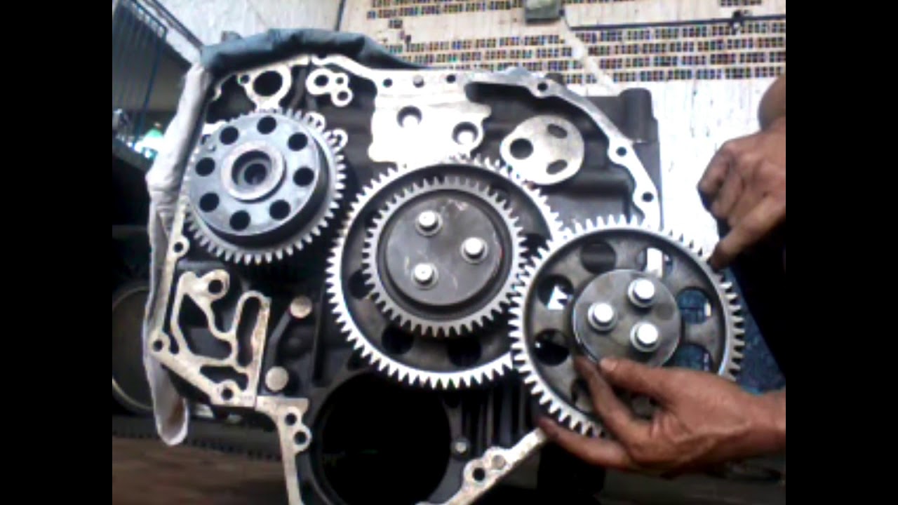 Folga das engrenagens do motor Iveco Stralis