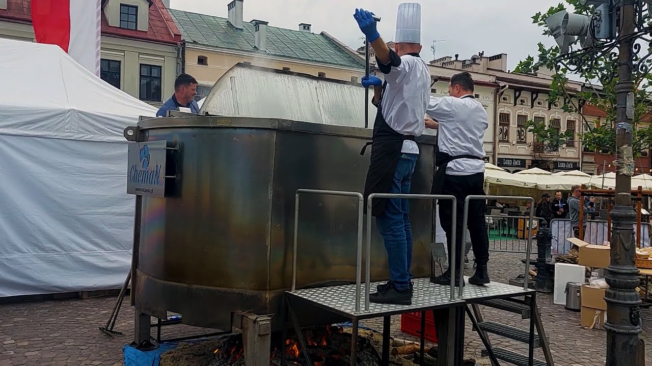 Karpaty Na Widelcu! Jak gotowali gulasz z dziczyzną na 5000 porcji w ogromnym kotle!!! 🔥