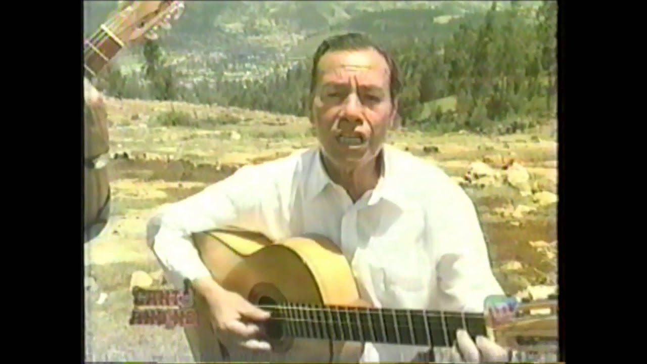 TRIO AYACUCHO cantando COMO NO HE VIVIR SIN TI huayno Peru