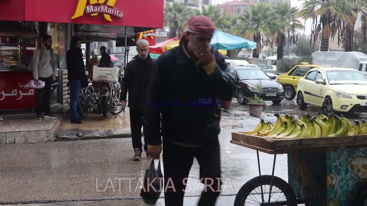 سورية اللاذقية SYRIA LATTALIA مع هطول أمطار الخير واستمرار الحياة بشكل طبيعي