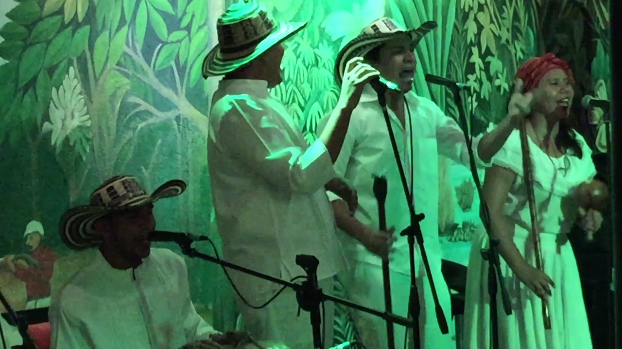 El Hermano del Trueno  - Pueblo Santo (En vivo)