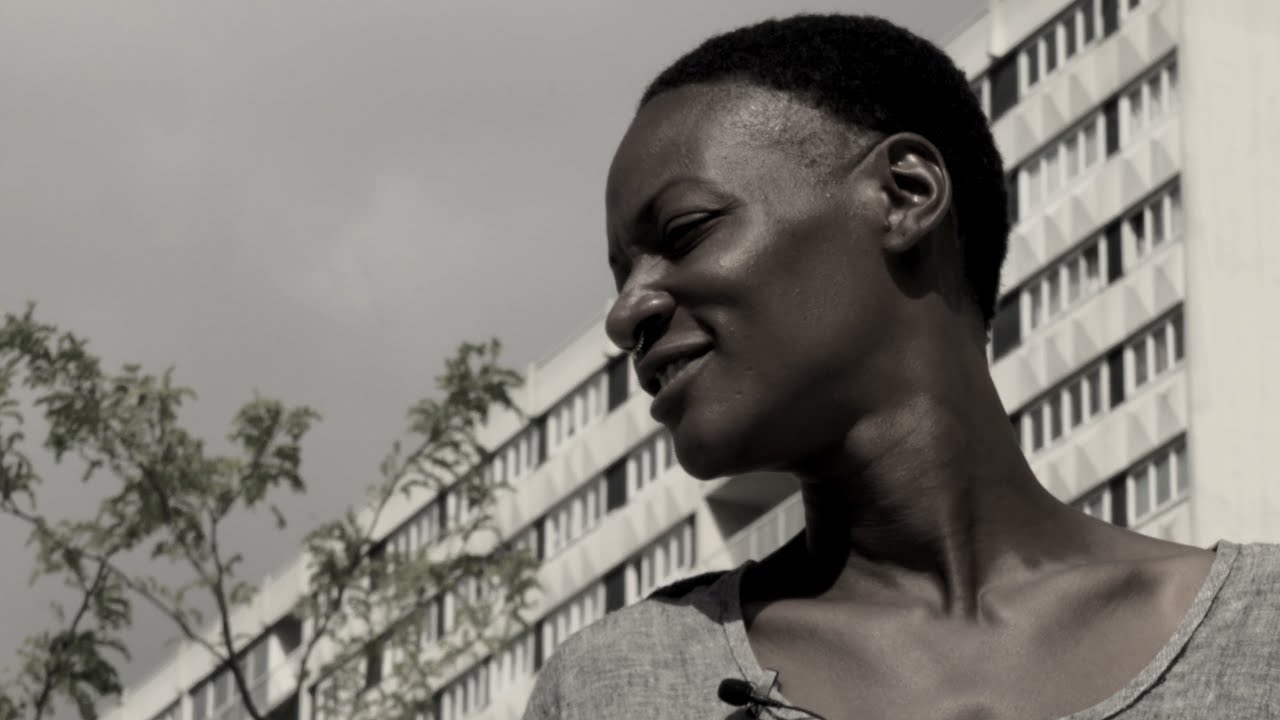 LE PONT/ PERFORMANCE IN LIVE/ #LIVEPAINTING #CONTEMPORARYART #LIVEMUSIC #BLACKART #LIVEART