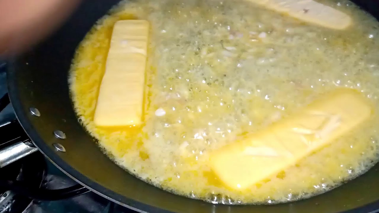 LANGOSTA AL AJO Y MANTEQUILLA