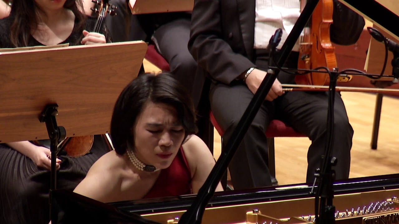 Charlotte Hu (胡瀞云) plays Schumann/Liszt 