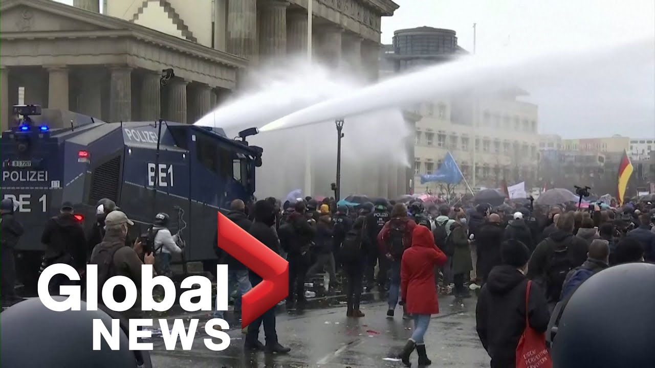 Coronavirus: Police clash with protesters in Berlin against new COVID-19 restrictions