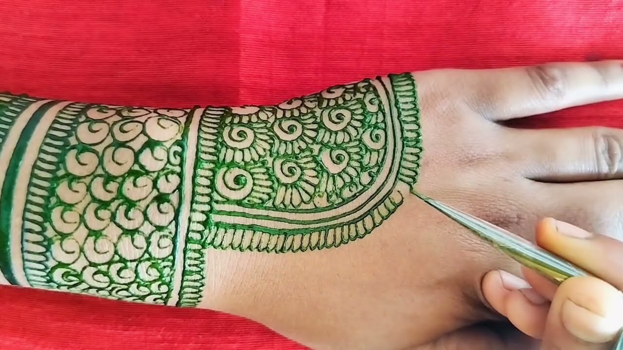 Easy eid special mehndi designs 🌛✨ || Navratri mehndi design || Simple back hand mehndi design 