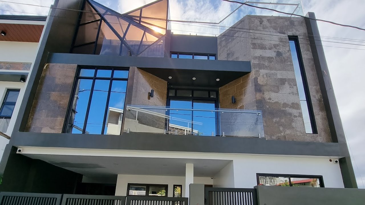 With Pool and Roofdeck , House and Lot for Sale in Antipolo.. 25Million..!!